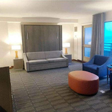 Hotel Hilton Philadelphia At Penn'S Landing Exterior foto