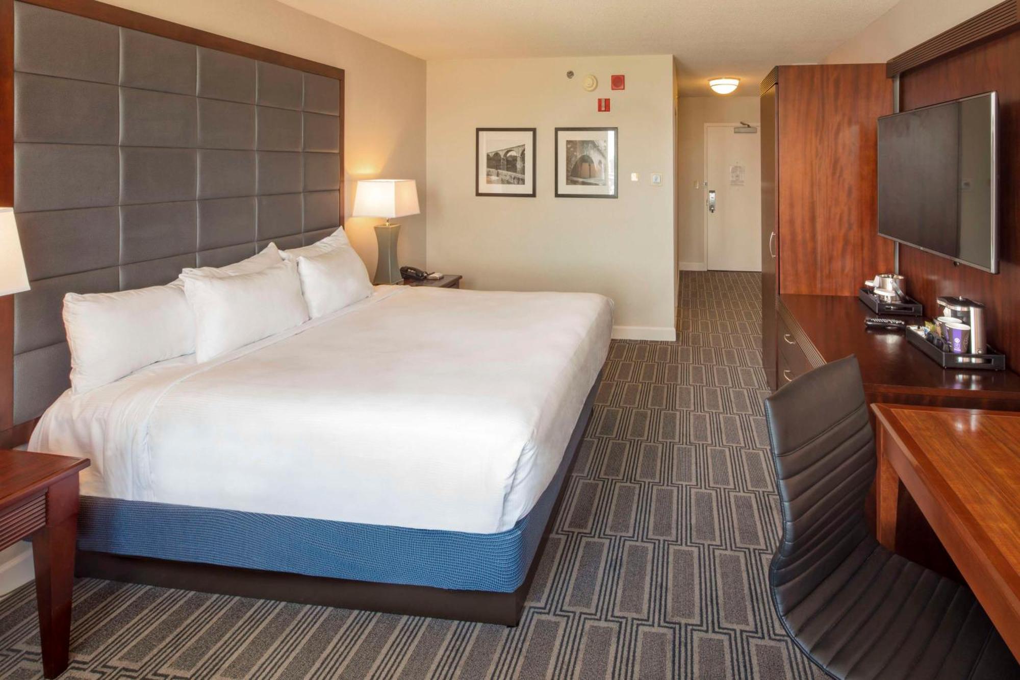 Hotel Hilton Philadelphia At Penn'S Landing Exterior foto