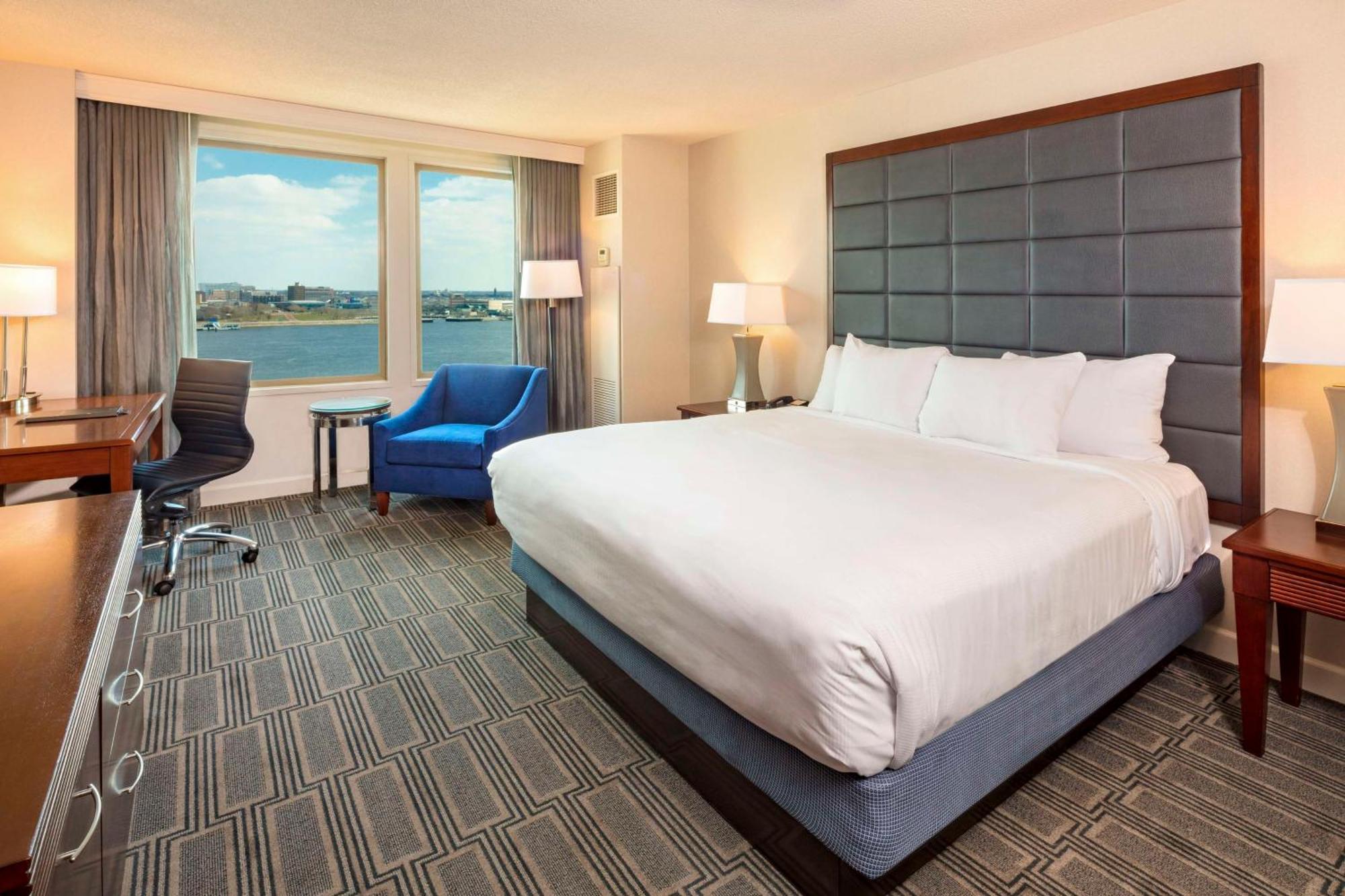 Hotel Hilton Philadelphia At Penn'S Landing Exterior foto
