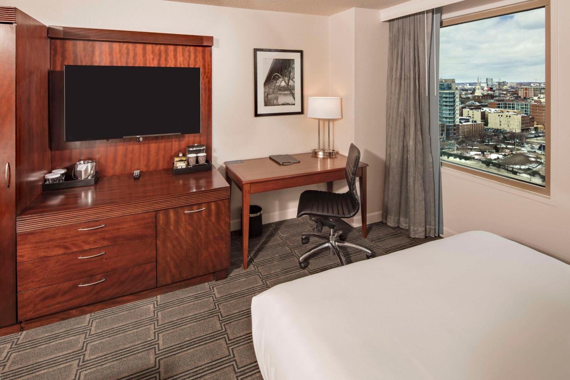 Hotel Hilton Philadelphia At Penn'S Landing Exterior foto
