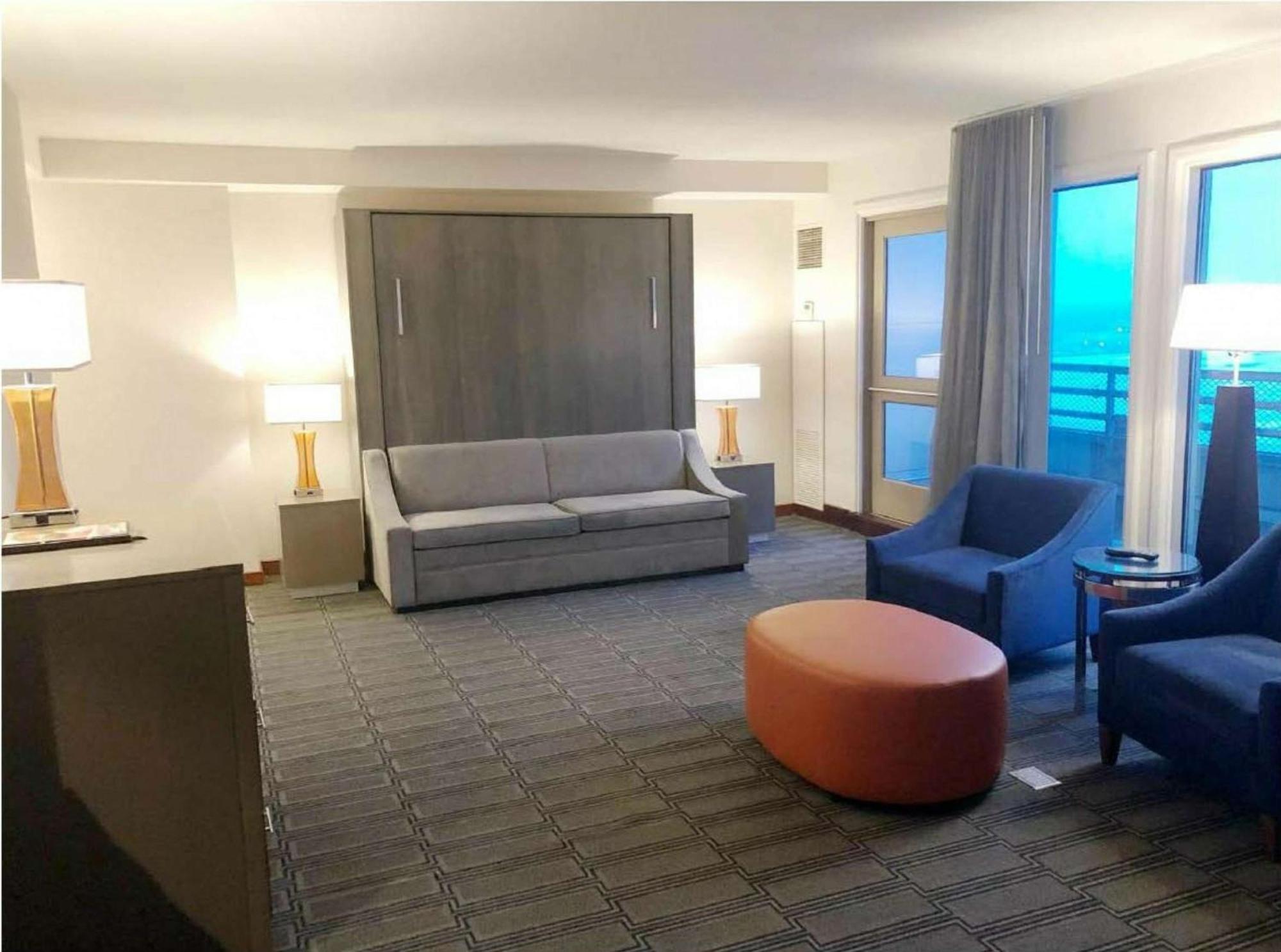 Hotel Hilton Philadelphia At Penn'S Landing Exterior foto