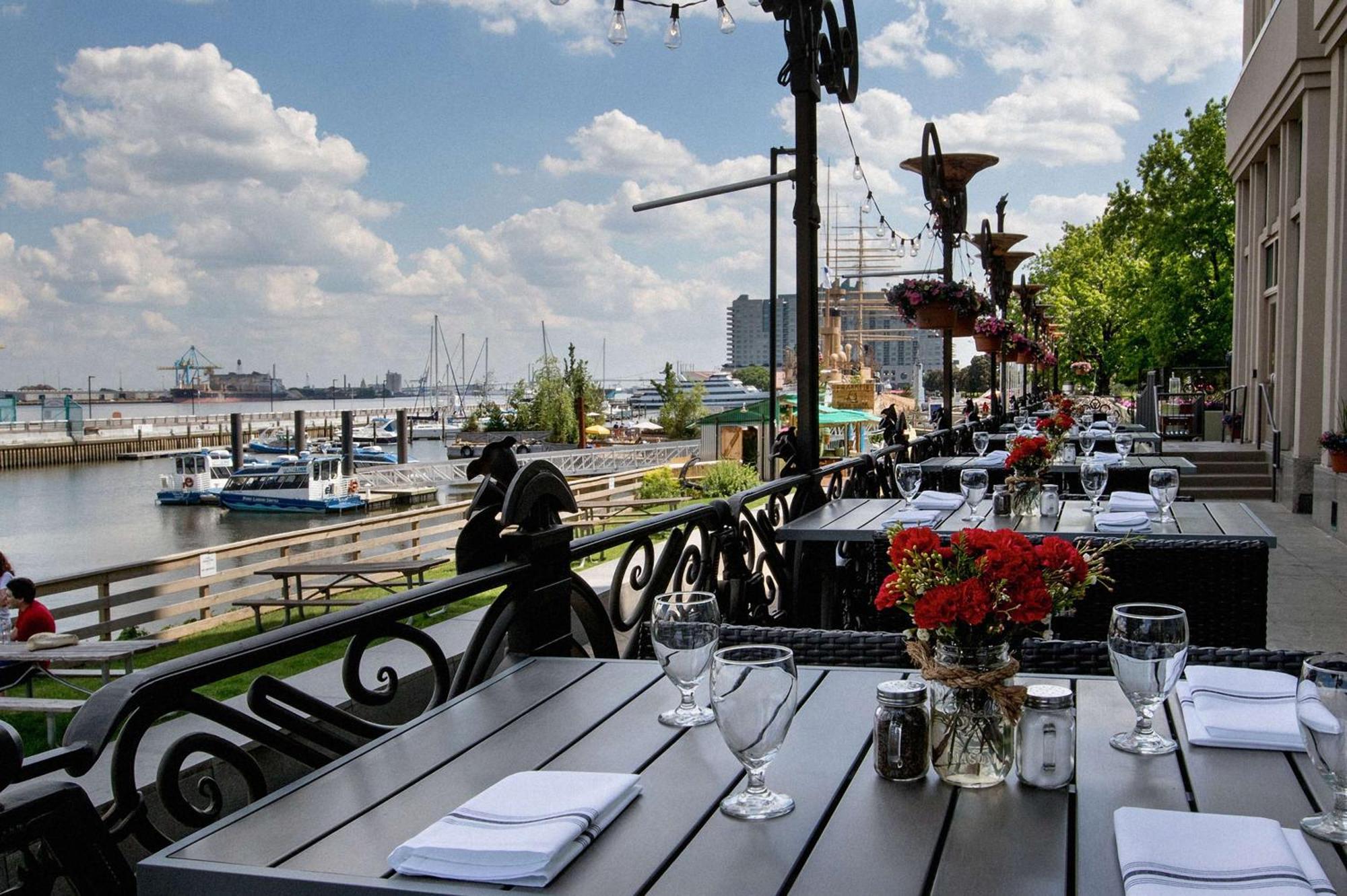 Hotel Hilton Philadelphia At Penn'S Landing Exterior foto
