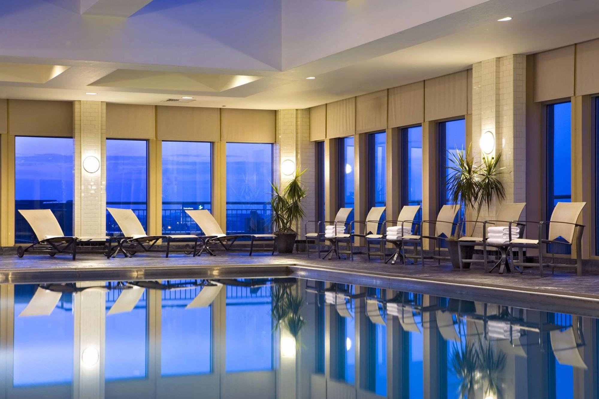 Hotel Hilton Philadelphia At Penn'S Landing Exterior foto